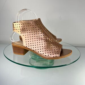 Nicole Miller New York Mason Sandals Rose gold Ankle perforated